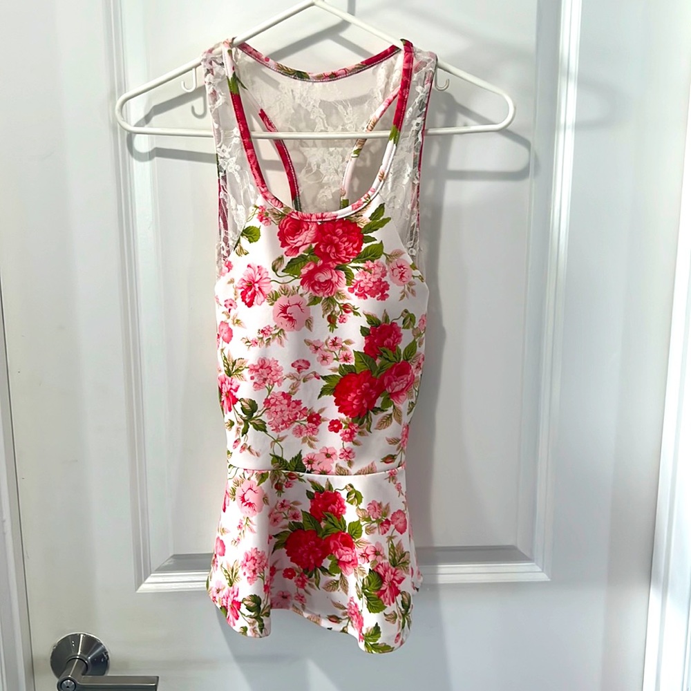 Floral Design Blouse perfect for summer.